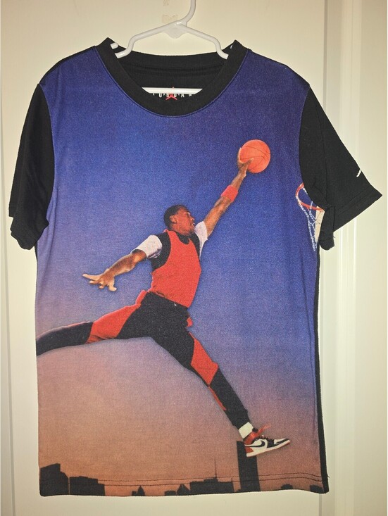 Jordan Other - Jordan Boys' Basketball Graphic T-Shirt Size S 8-10 Years